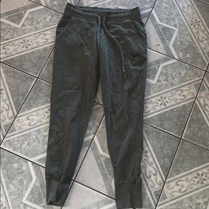 Green pink sweats, good condition